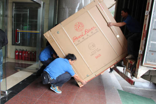 乌兰察布钢琴贵重工艺品无忧运
